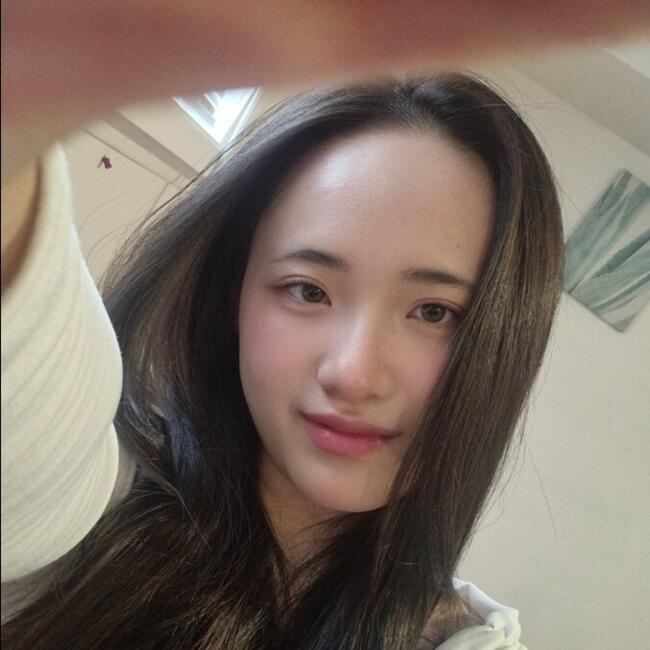 Baby-sitter in Toronto: Lisa