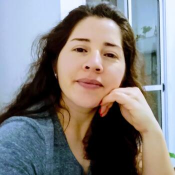 Babysitter in San Fernando: Eliana