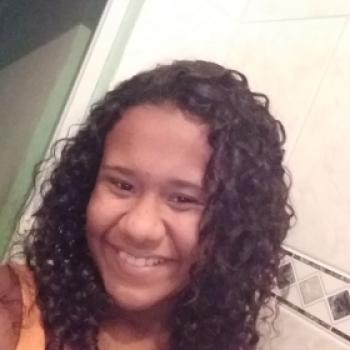 Babá Cabo Frio: Julia