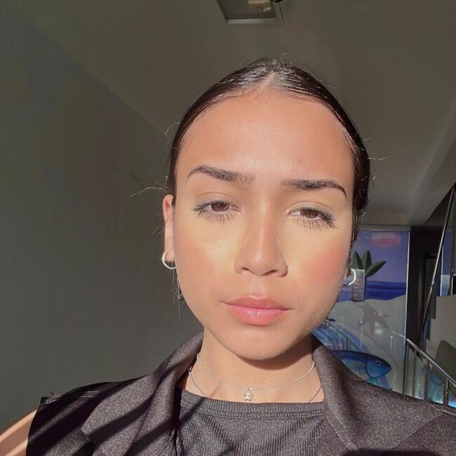 Babysitter in Parnamirim: Karen