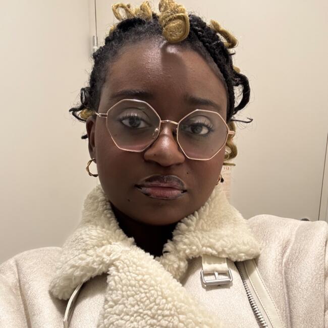 Babysitter in Amiens: Jeannette alexandra