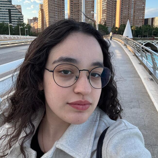 Babysitter in Mataró: Emma