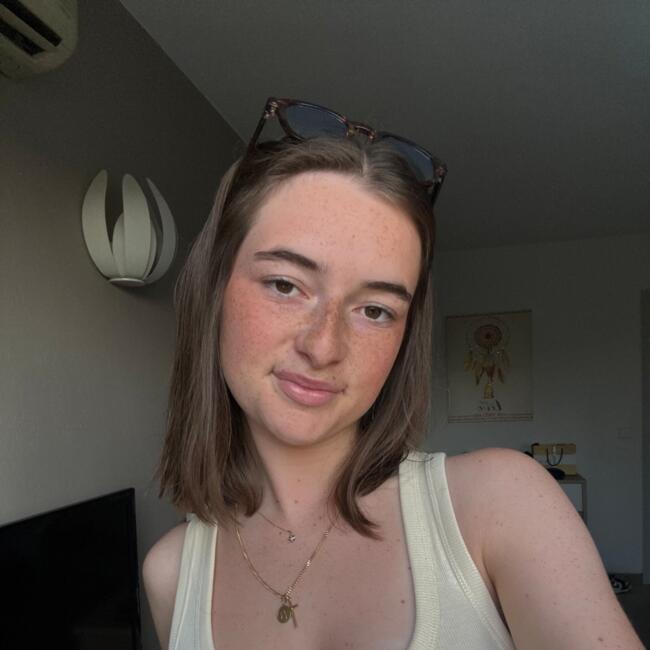 Babysitter in La Garde: Eva