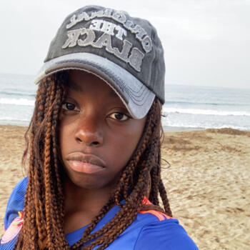 Babysitter in Colombes: Theresa