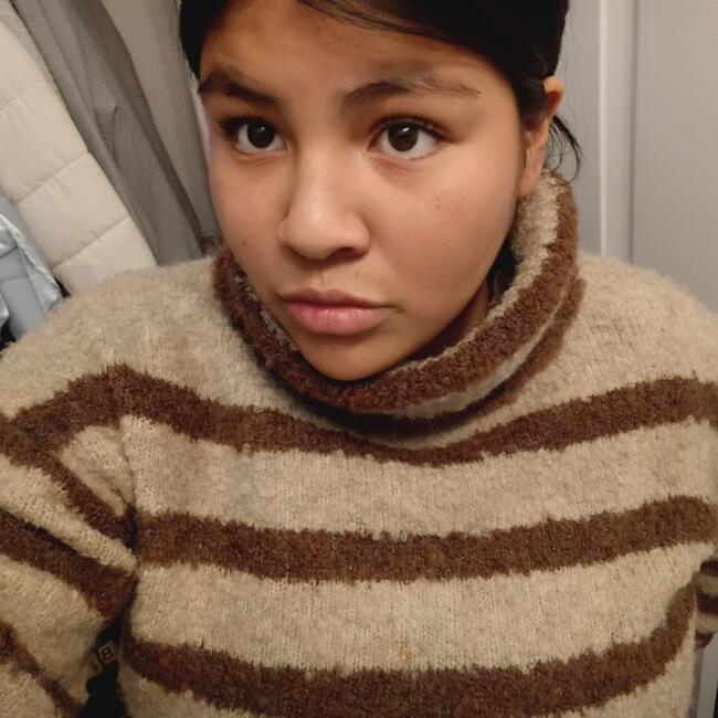 Babysitter in Palm Springs: Natalia