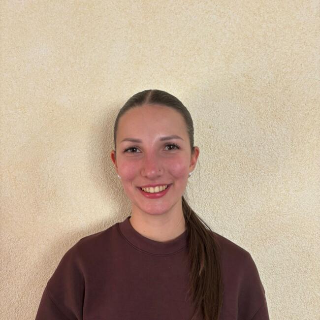 Babysitter in Locarno: Alyssa