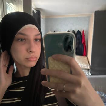 Babysitter in Colombes: Jouwayriya