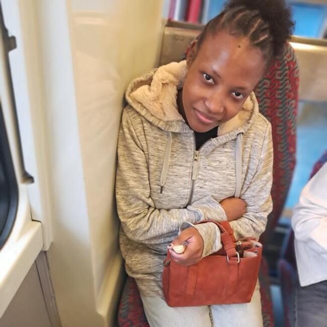 Babysitter em Loures: Samira