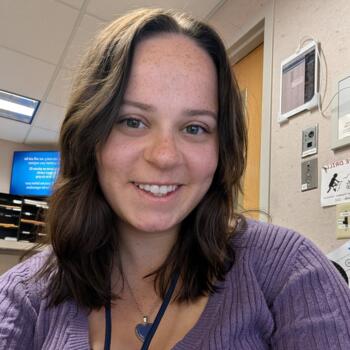 Babysitter in Richland Center: Tash