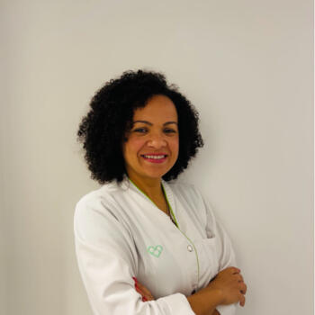 Babysitter em Unhos: Mirelle