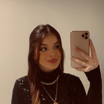 Baby-sitter Sartrouville: Laura