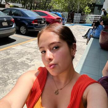 Babysitter in Mexico City: Arely