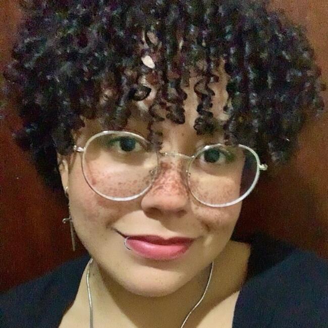 Babá em Niterói: Ana.