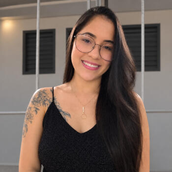 Babá Brasília: Maria Gracielle