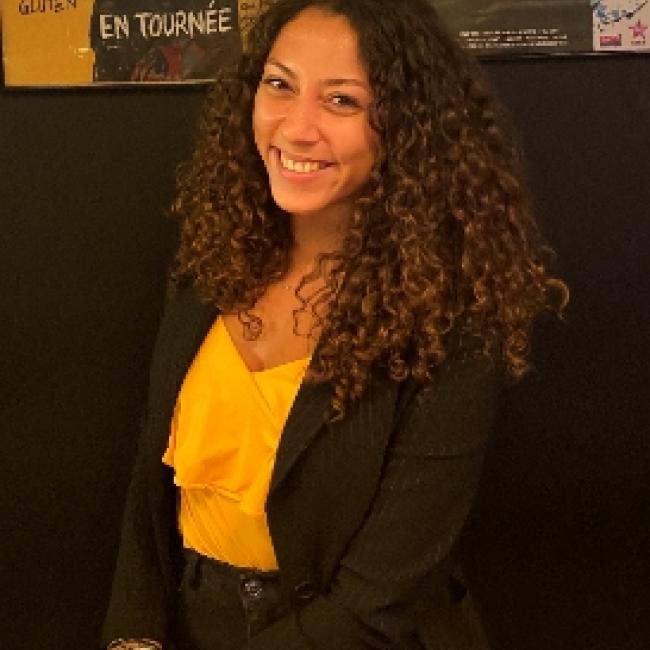 Niñera en Troyes: Alyssia