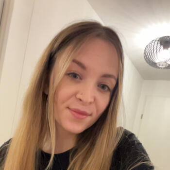 Babysitter in Palting: Carina