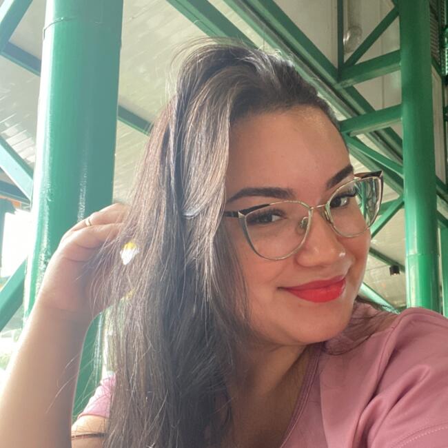Babysitter in Sorocaba: Larissa