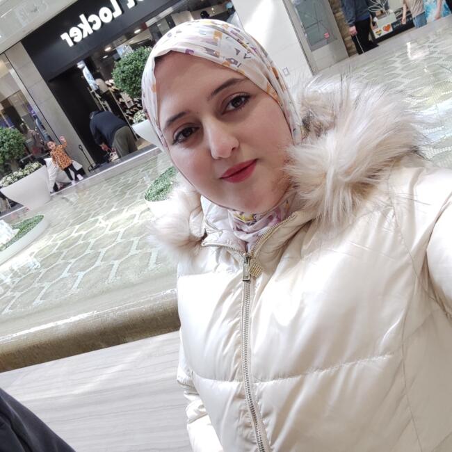 Baby-sitter in Leduc: Majda