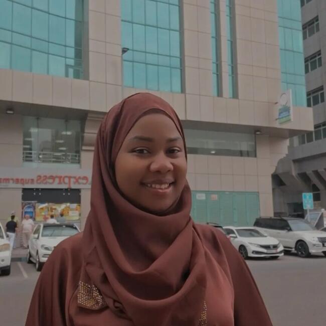 مربية أطفال في أبوظبي: Aidah