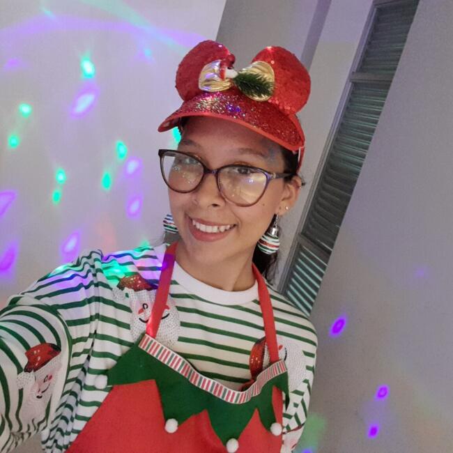 Babysitter in San Miguelito: Alison