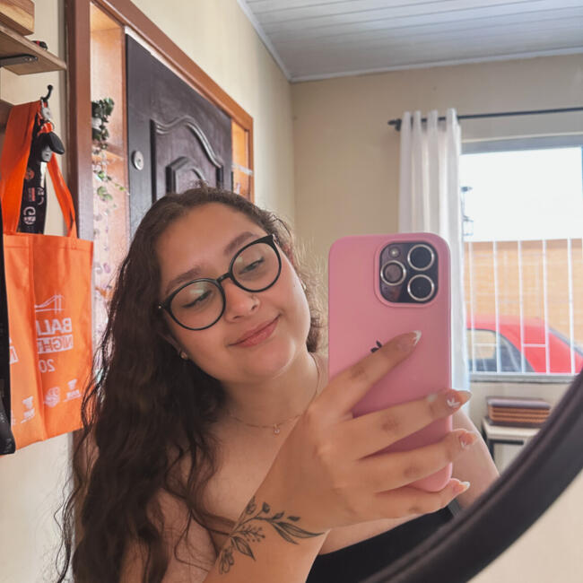 Babá em Florianópolis: Isadora