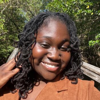 Babysitter in West Palm Beach: Olethea