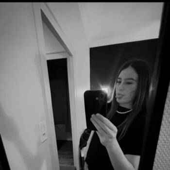 Babysitter in Suze-la-Rousse: Lisa