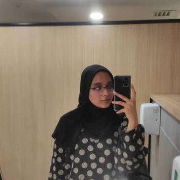 Pengasuh di Kampung Baru Subang: Mahema