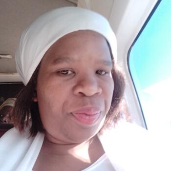 Babysitter in Lahore: Nompiloh manzimase Nompiloh