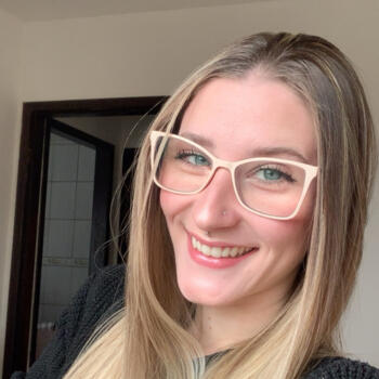 Babysitter Joinville: Luiza Albano