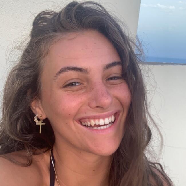 Babysitter in San Francisco: Linda