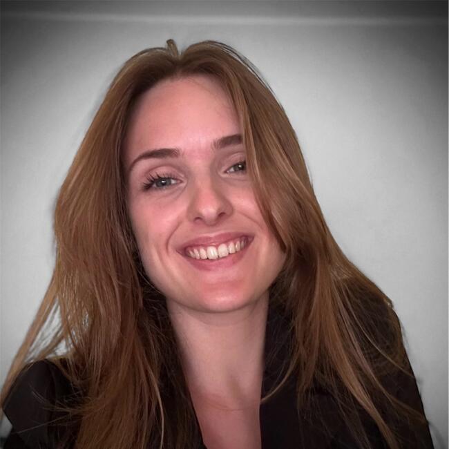 Babysitter in Espinho: Melanie