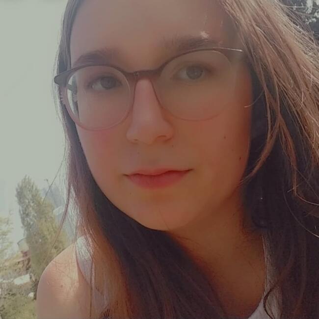 Babysitter in Neuilly-sur-Seine: Aurelia