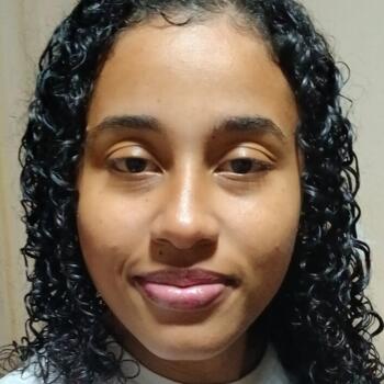 Babysitter in Cariacica: Aline