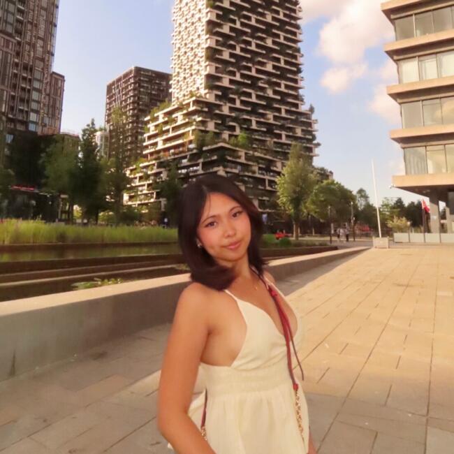 Babysitter in The Hague: Julianna Kate