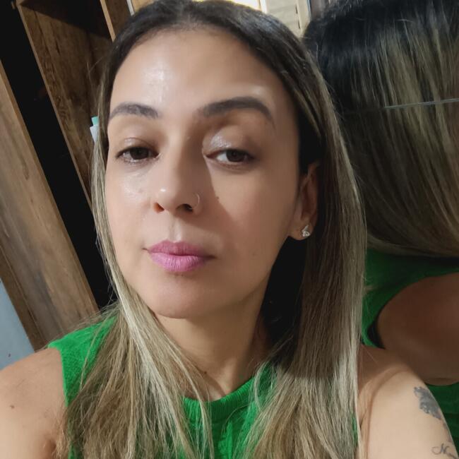 Babysitting job in Aparecida de Goiânia: Simone