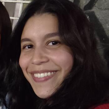 Babysitter Vila Velha: Julia