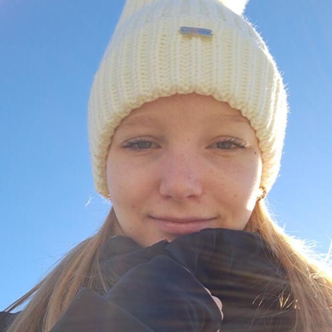 Babysitter in Lochristi: Kyana