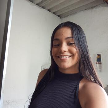 Babysitter in Jacareí: Larissa