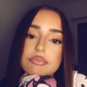 Babysitter in Romainville: Camelia