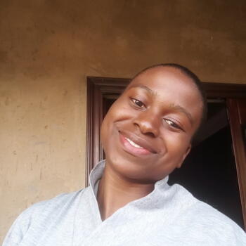 Babysitter in Lenasia: Adrienne