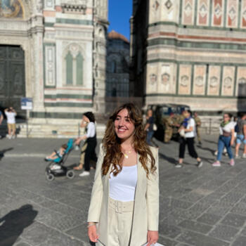 Babysitter in Paris: Margot