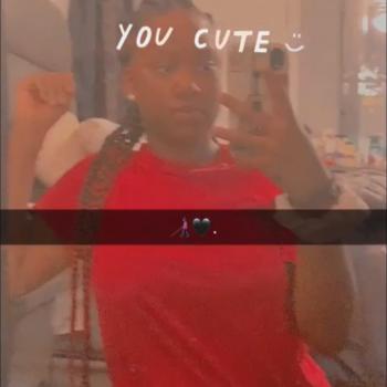 Babysitter in Kansas City: Ariauna