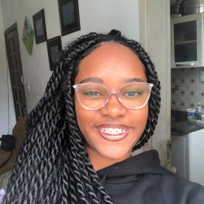 Babysitter in Lisbon: Alana