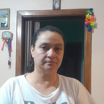 Niñera en Caseros (Buenos Aires): Adriana