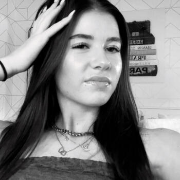 Oppas Grubbenvorst: Julia