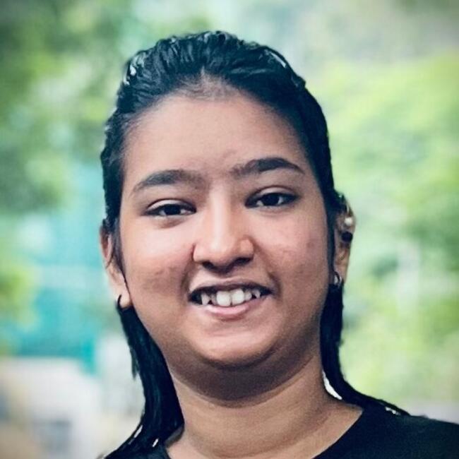 बम्बई में बेबीसिटर: Bhumika