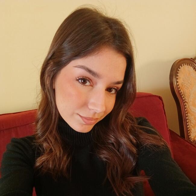 Babysitter in Imperia: Alessia