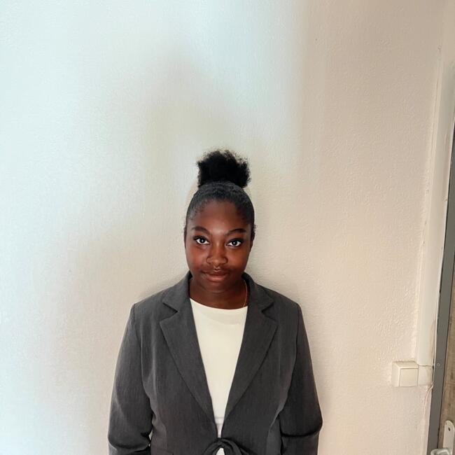 Babysitter in Toulouse: Kesia