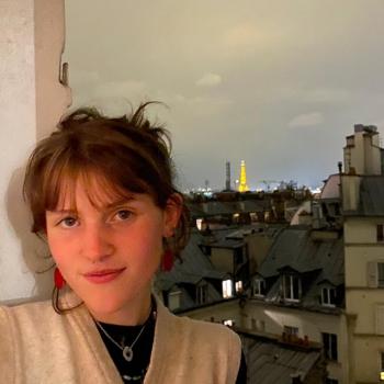 Babysitter in Antwerpen: LILA MARIA